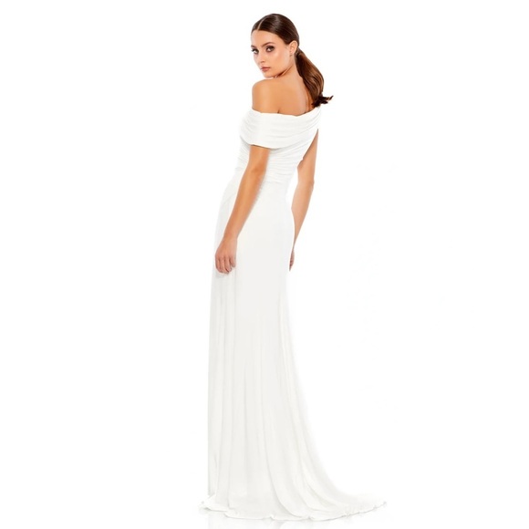 Anthropologie | Mac Duggal 26517 One Shoulder Ruched Jersey Gown In White Size 0 - Picture 3 of 13